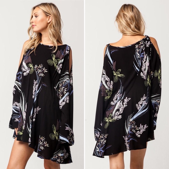 Free People Dresses & Skirts - Free People Floral Cold Shoulder Tunic Dress S
